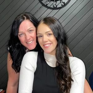 Meet your Posher, Laurie